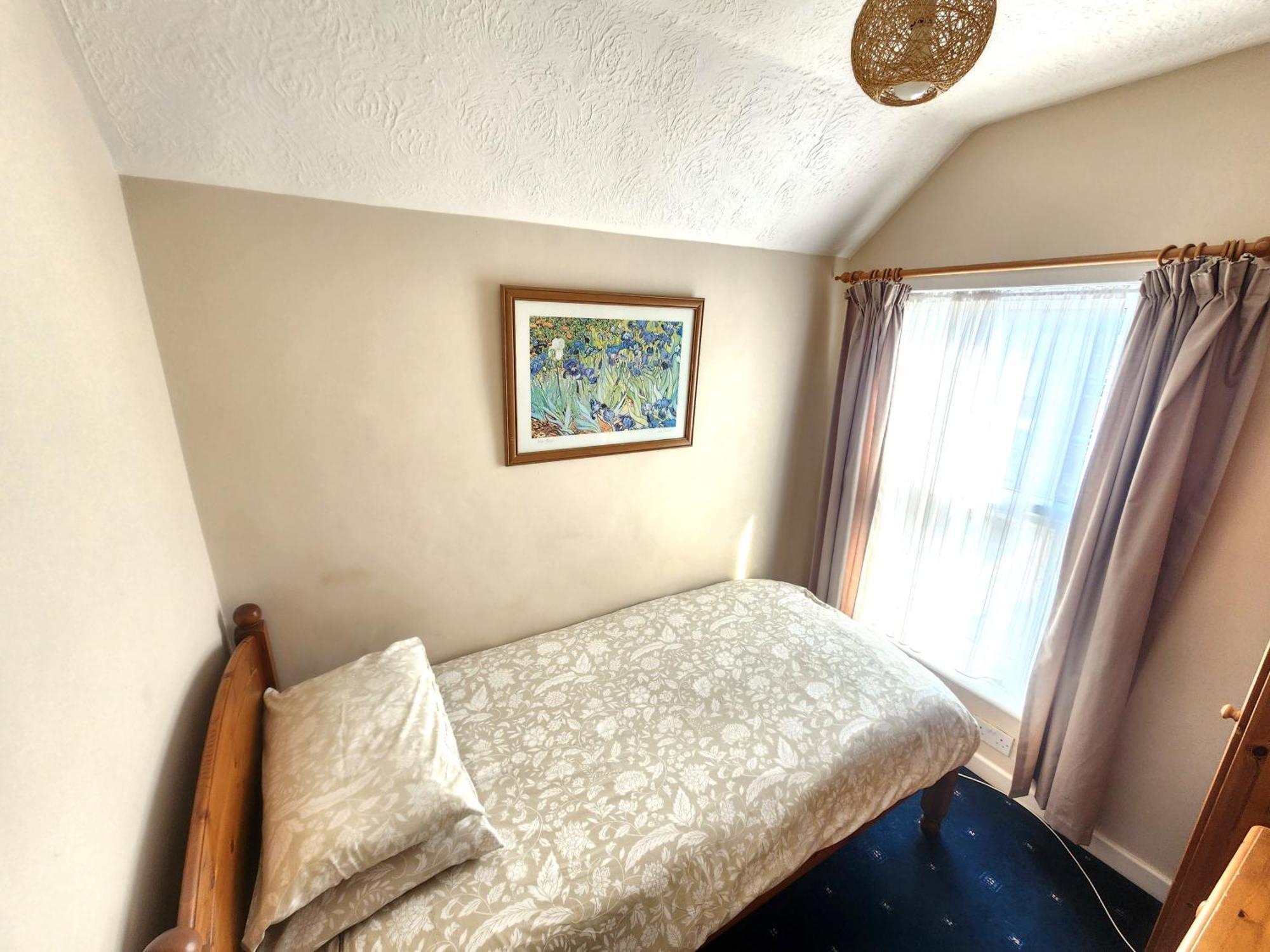 Comfortable Victorian 3 Bedroom Semi-Detached House With Fast Wi-Fi Sittingbourne Exterior foto
